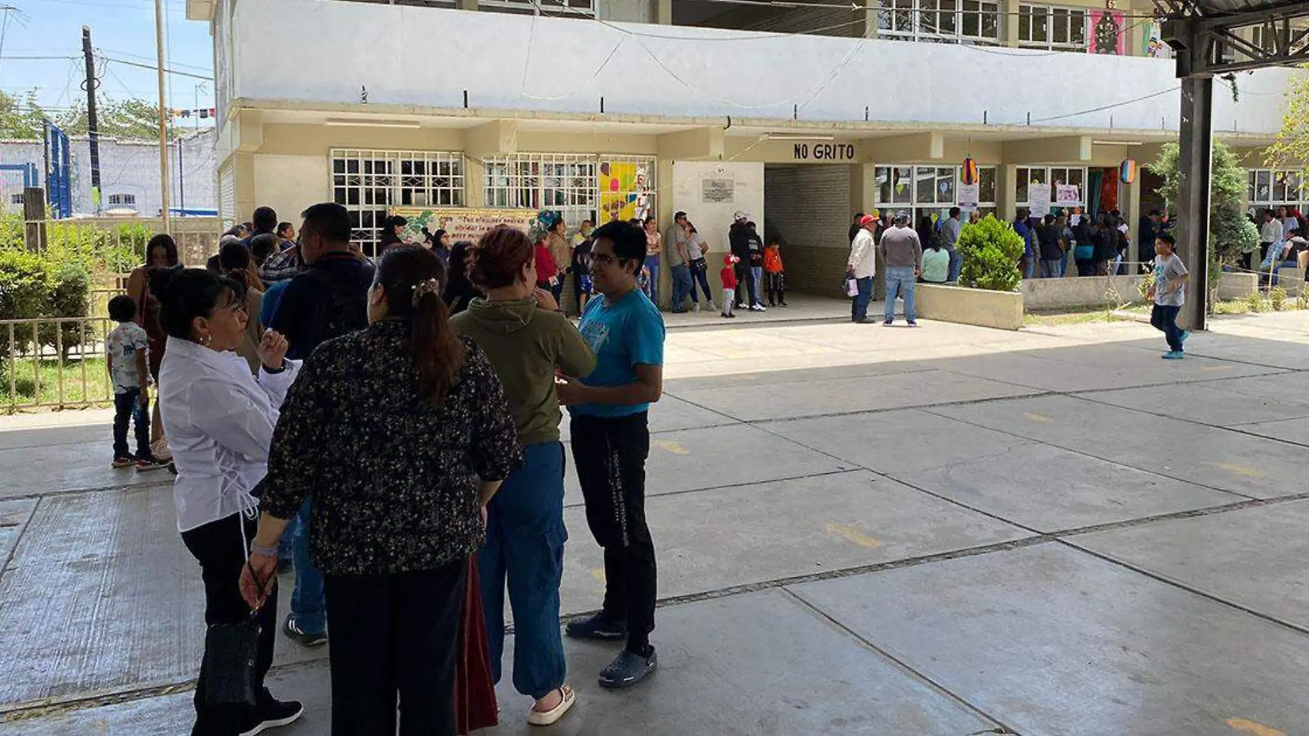 Libres, Oriental y Cuyoaco la jornada electoral se está desarrollando en un ambiente de calma